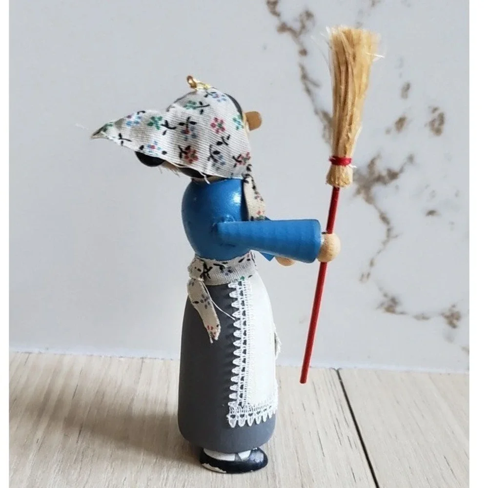 Vintage Folk Art Wooden Woman Figurine‎ Broom Cottagecore European Style 5in